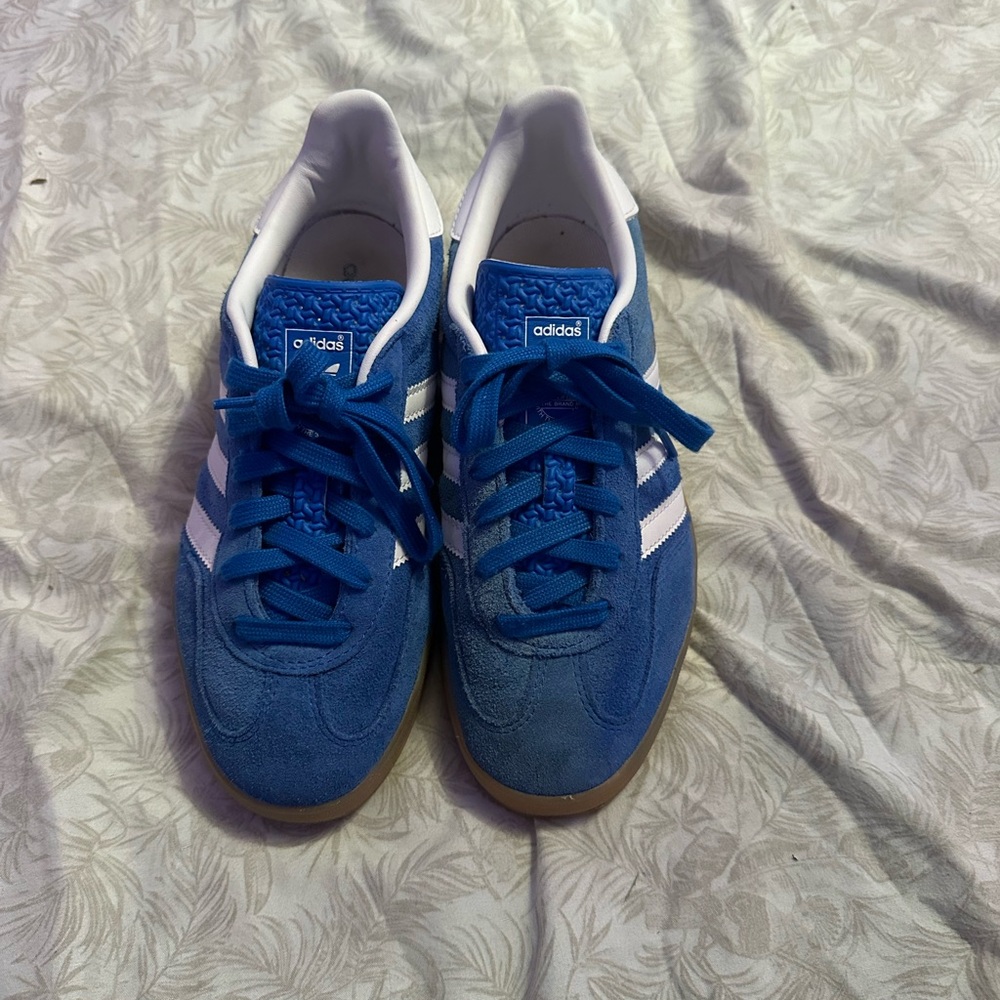 Adidas Womens Gazelle Blue and White